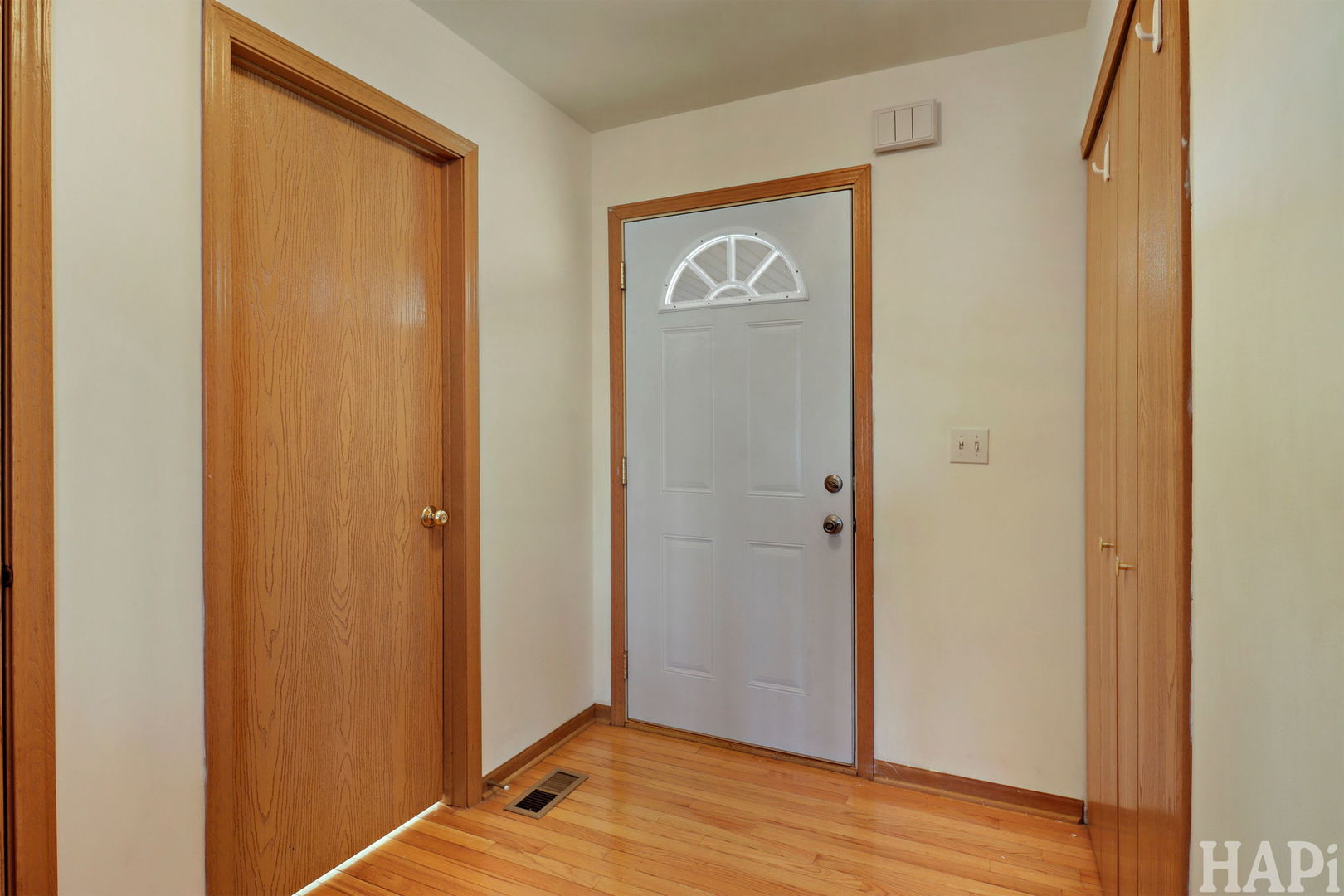 646 Seminole Court, Round Lake Heights, IL 60073