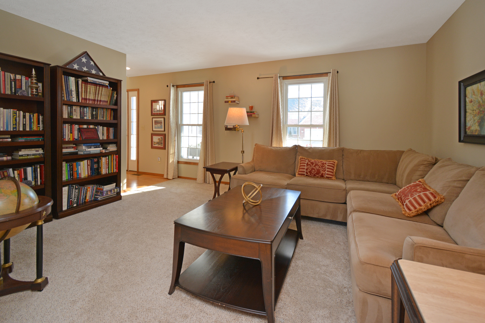 10 Cameron Court, Bloomington, IL 61704