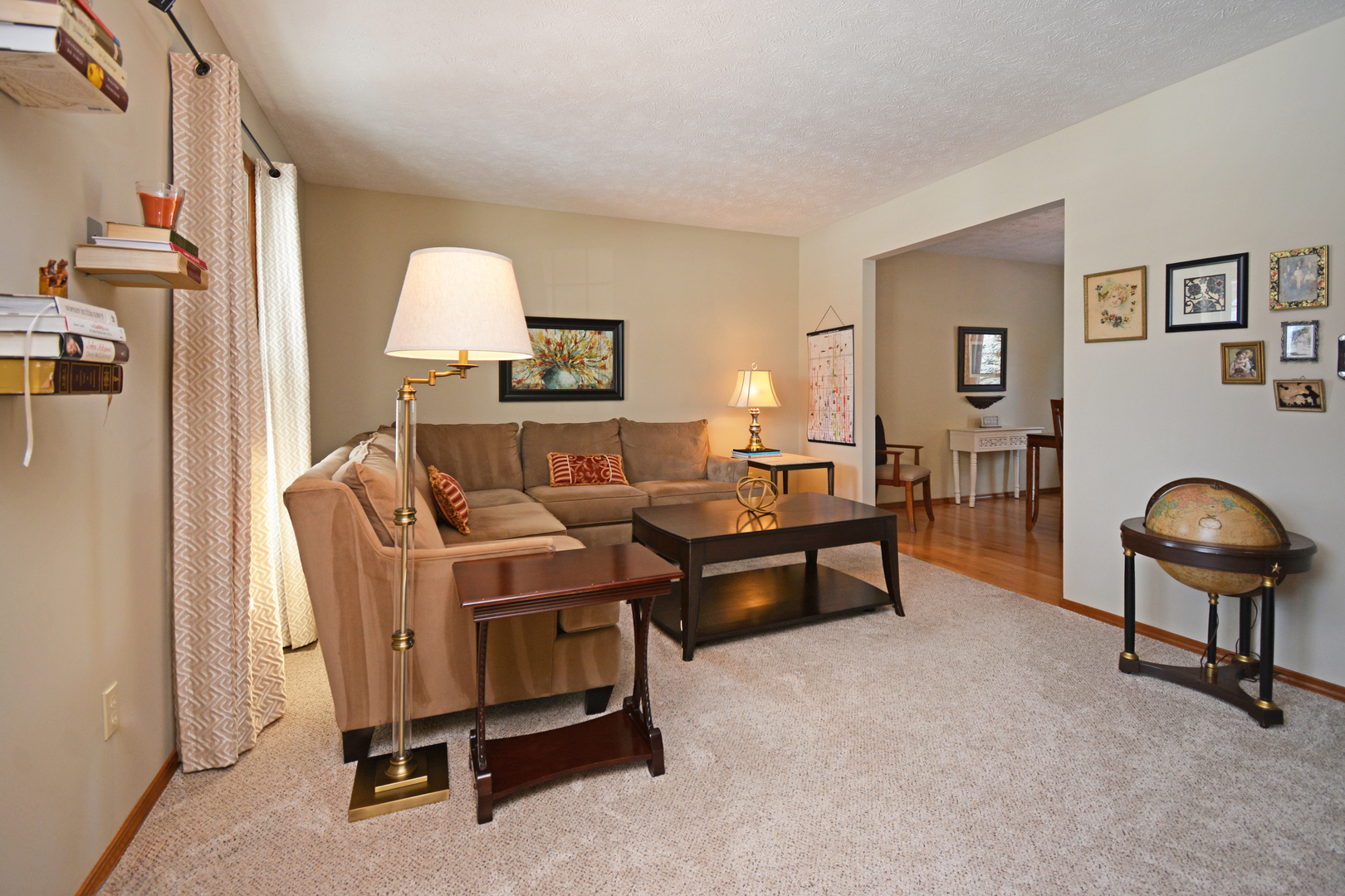 10 Cameron Court, Bloomington, IL 61704