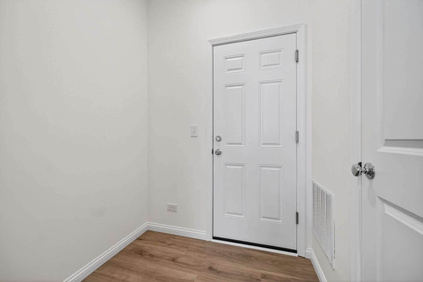 533 Watercress Drive, Aurora, IL 60504