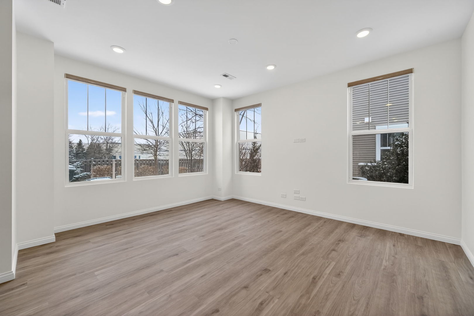 533 Watercress Drive, Aurora, IL 60504