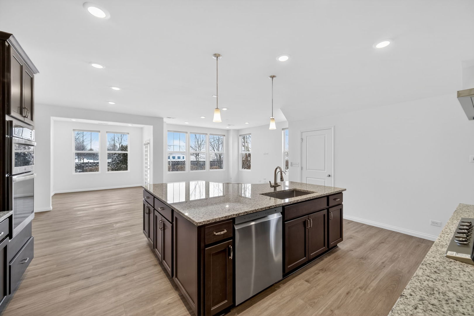 533 Watercress Drive, Aurora, IL 60504