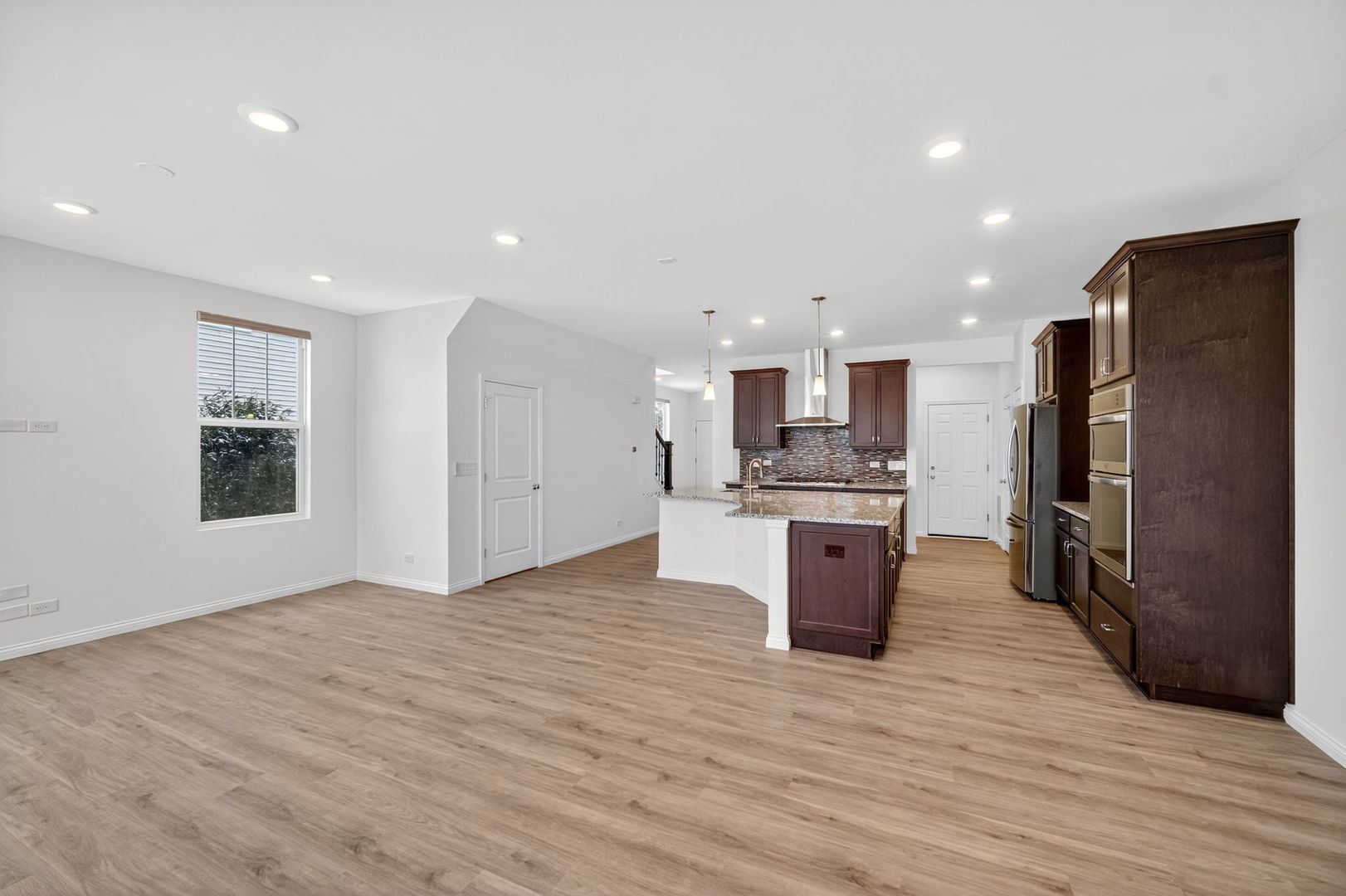 533 Watercress Drive, Aurora, IL 60504