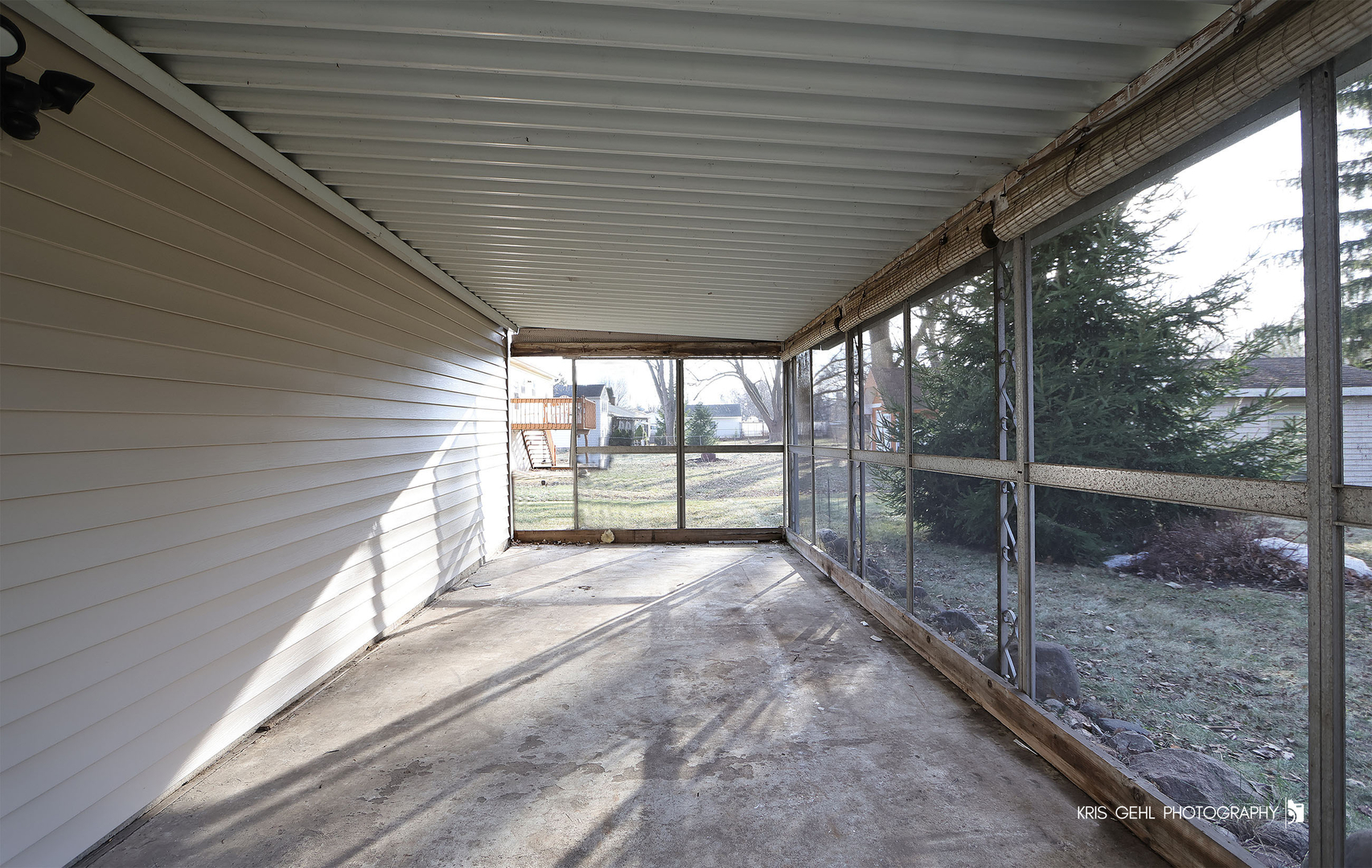 1070 Belle Plaine Avenue, Gurnee, IL 60031