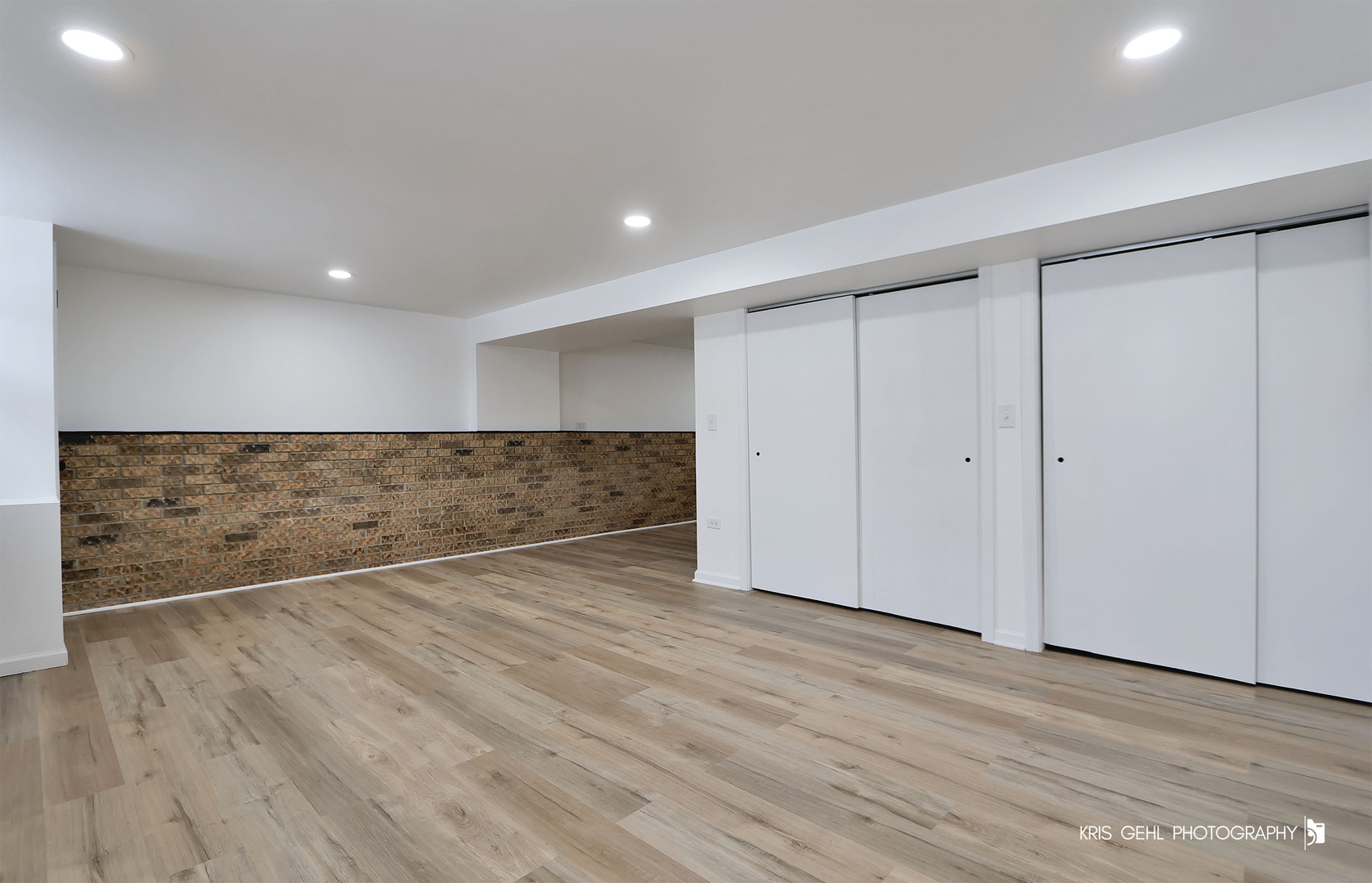 1070 Belle Plaine Avenue, Gurnee, IL 60031