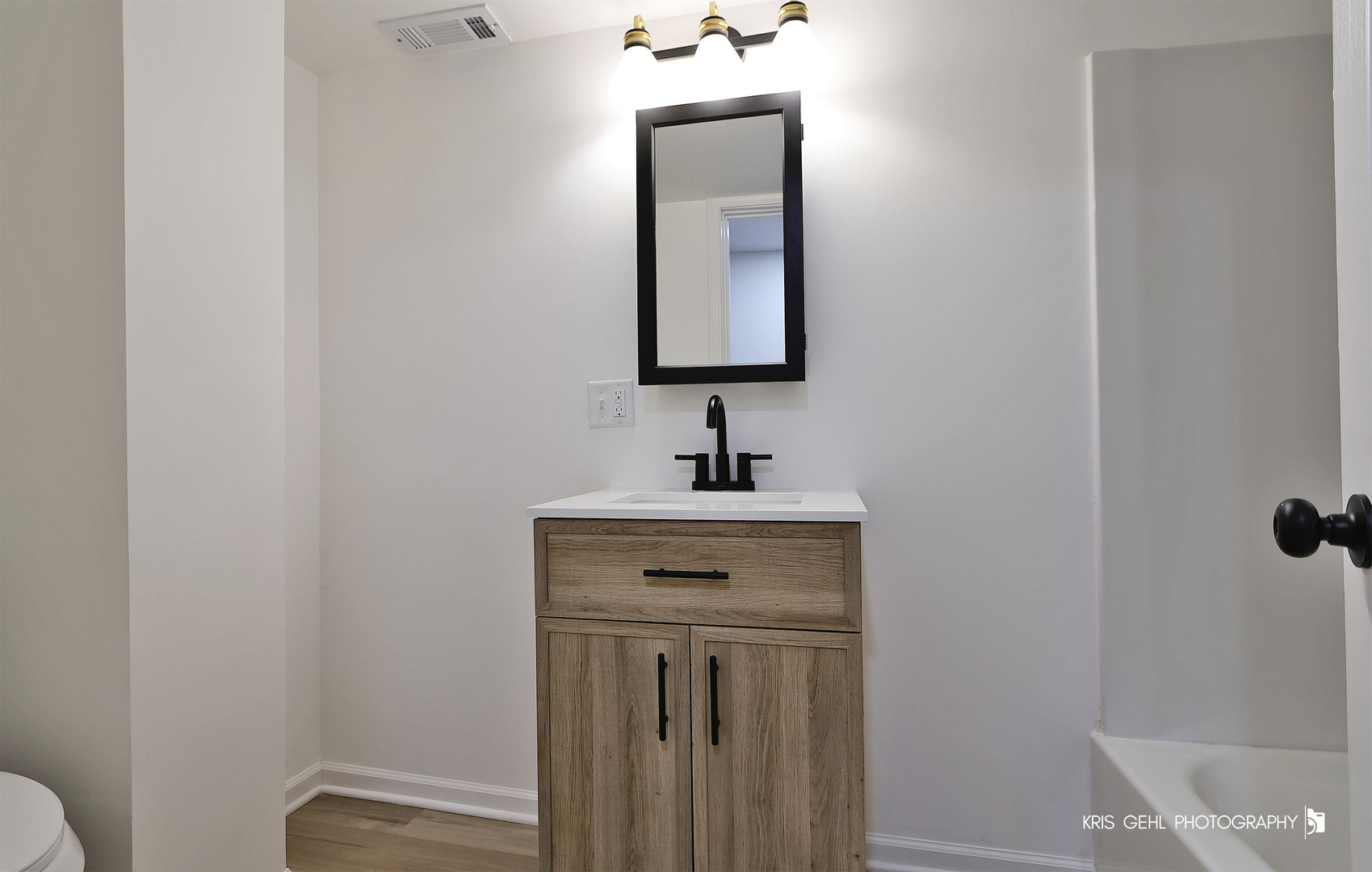 1070 Belle Plaine Avenue, Gurnee, IL 60031