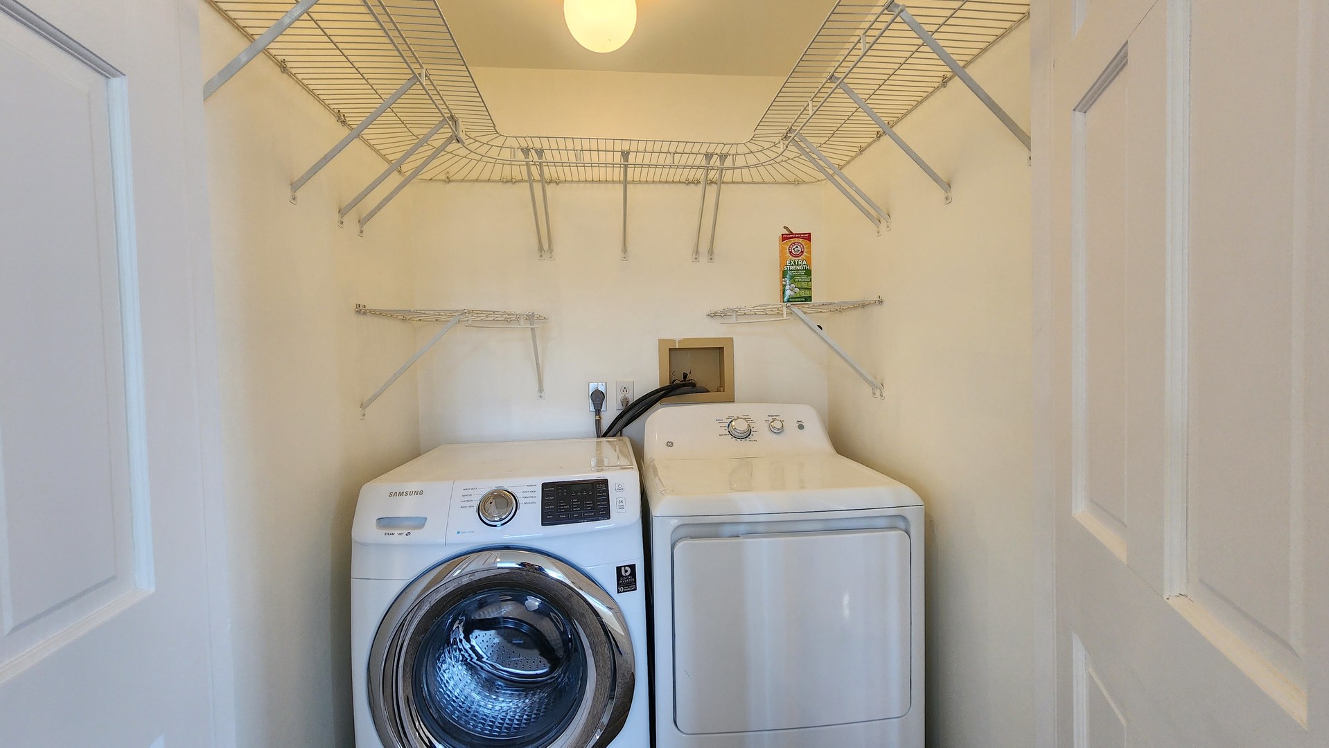 5 Castlegate Court, Vernon Hills, IL 60061