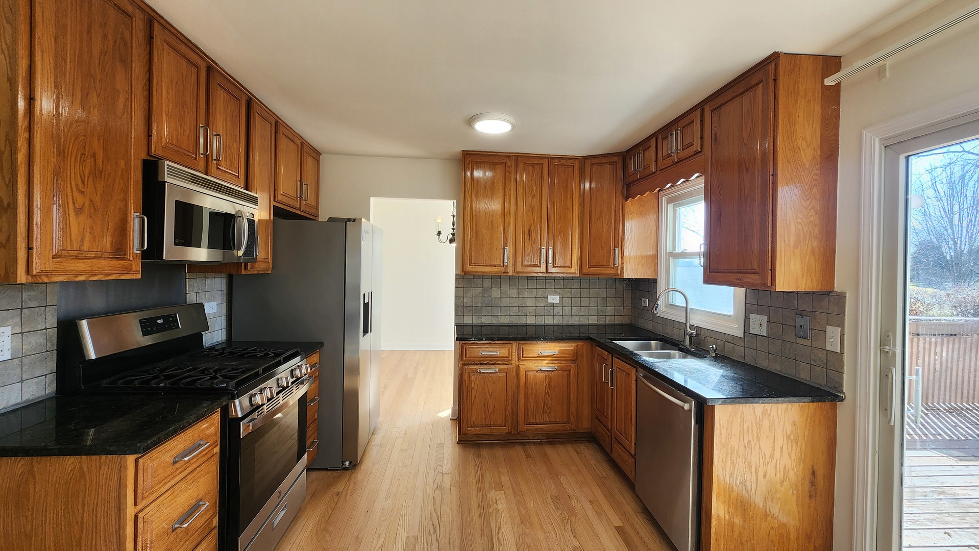 5 Castlegate Court, Vernon Hills, IL 60061