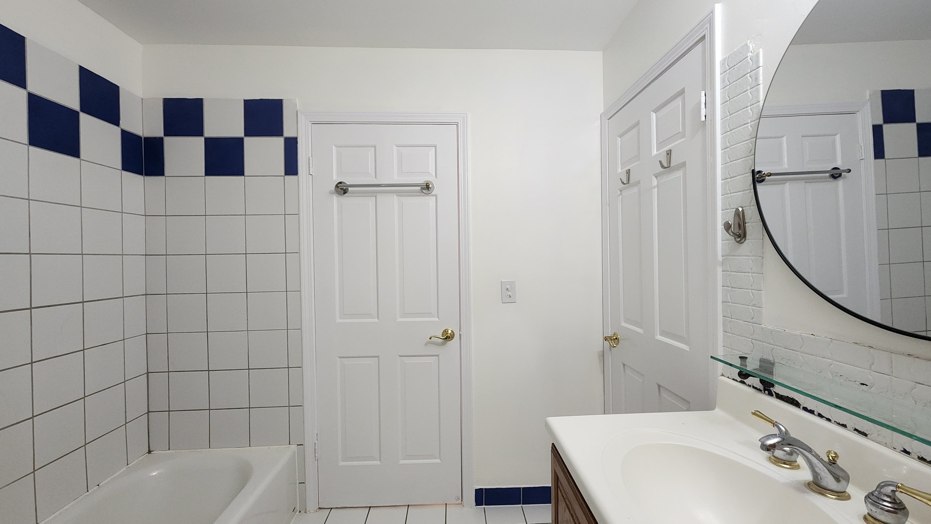 5 Castlegate Court, Vernon Hills, IL 60061