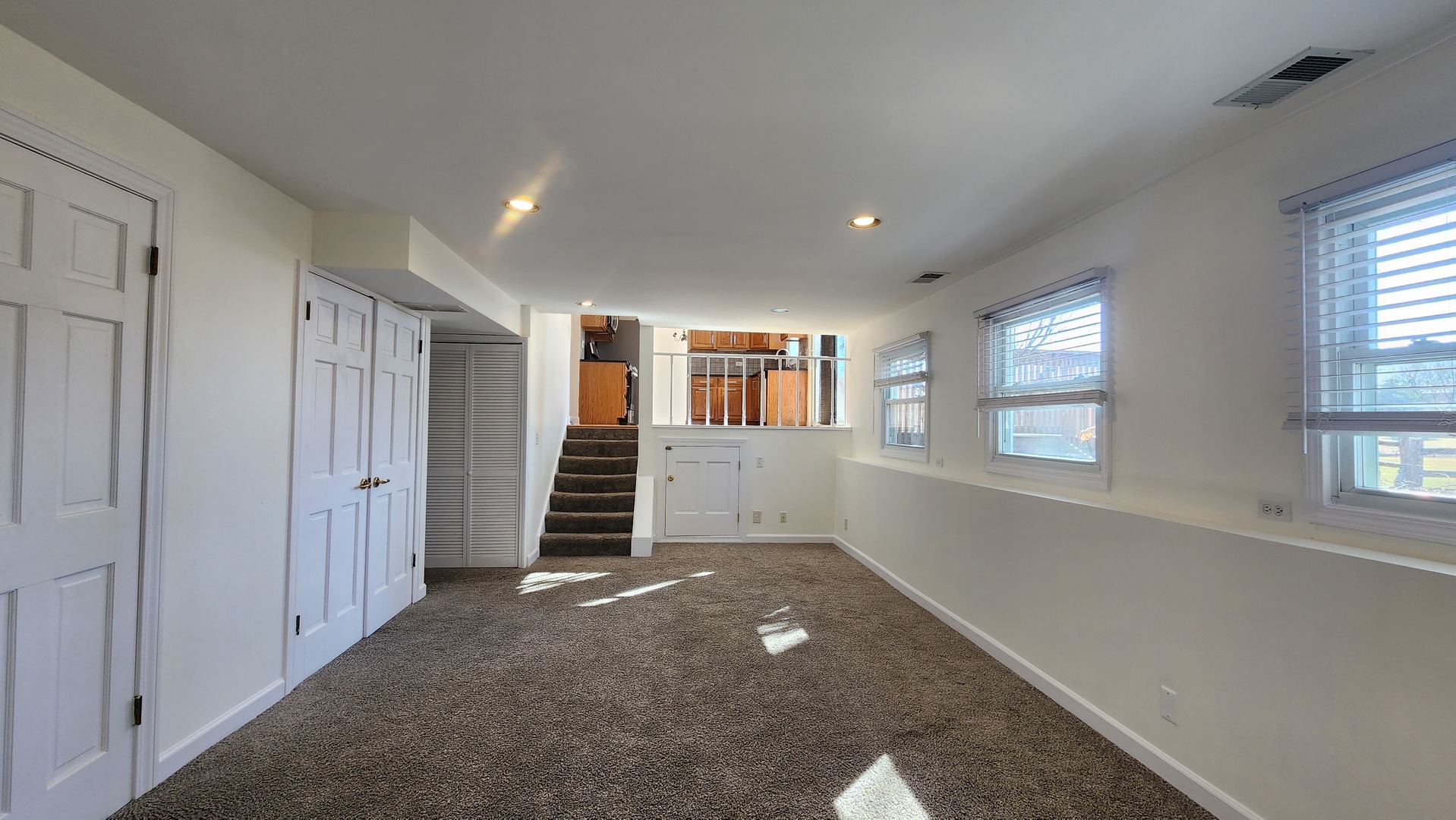 5 Castlegate Court, Vernon Hills, IL 60061