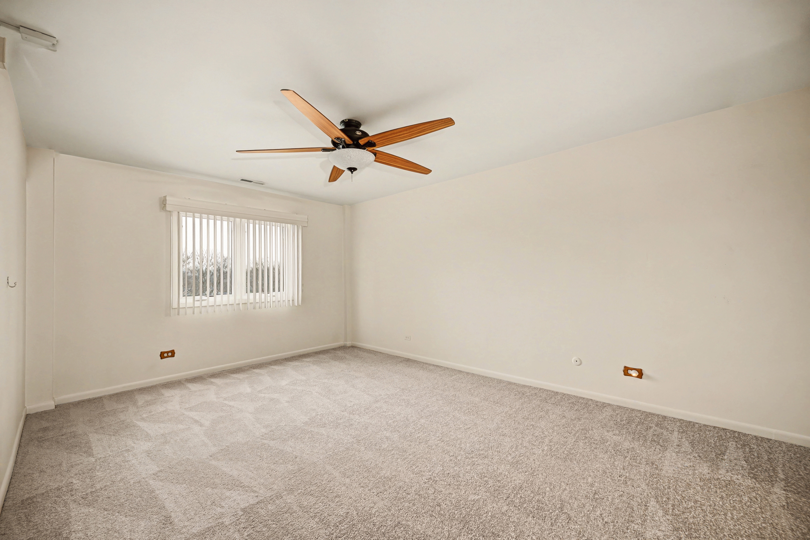 40 S Main Street #4A, Glen Ellyn, IL 60137