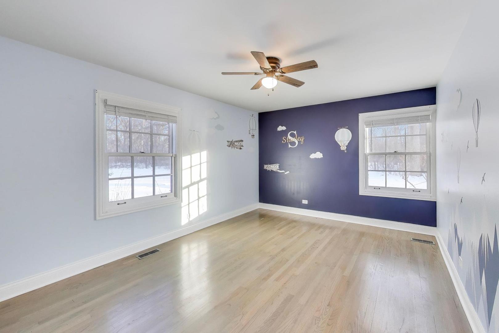 26225 N Hickory Road, Mundelein, IL 60060