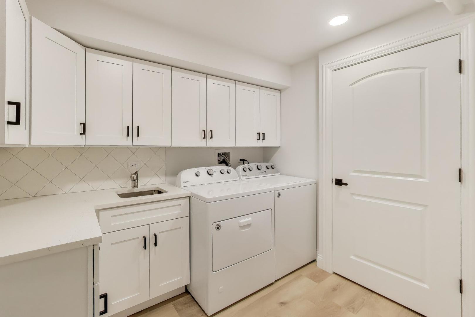 26225 N Hickory Road, Mundelein, IL 60060