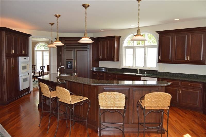 711 Berkshire Court, Downers Grove, IL 60516