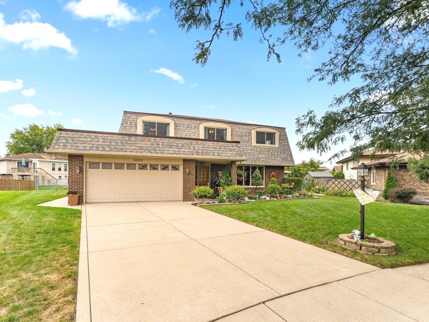 10926 Circle Court, Palos Hills, IL 60465
