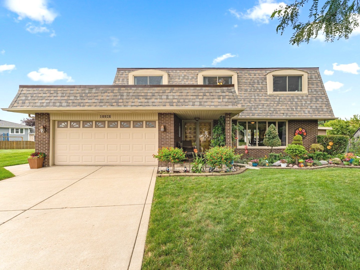 10926 Circle Court, Palos Hills, IL 60465