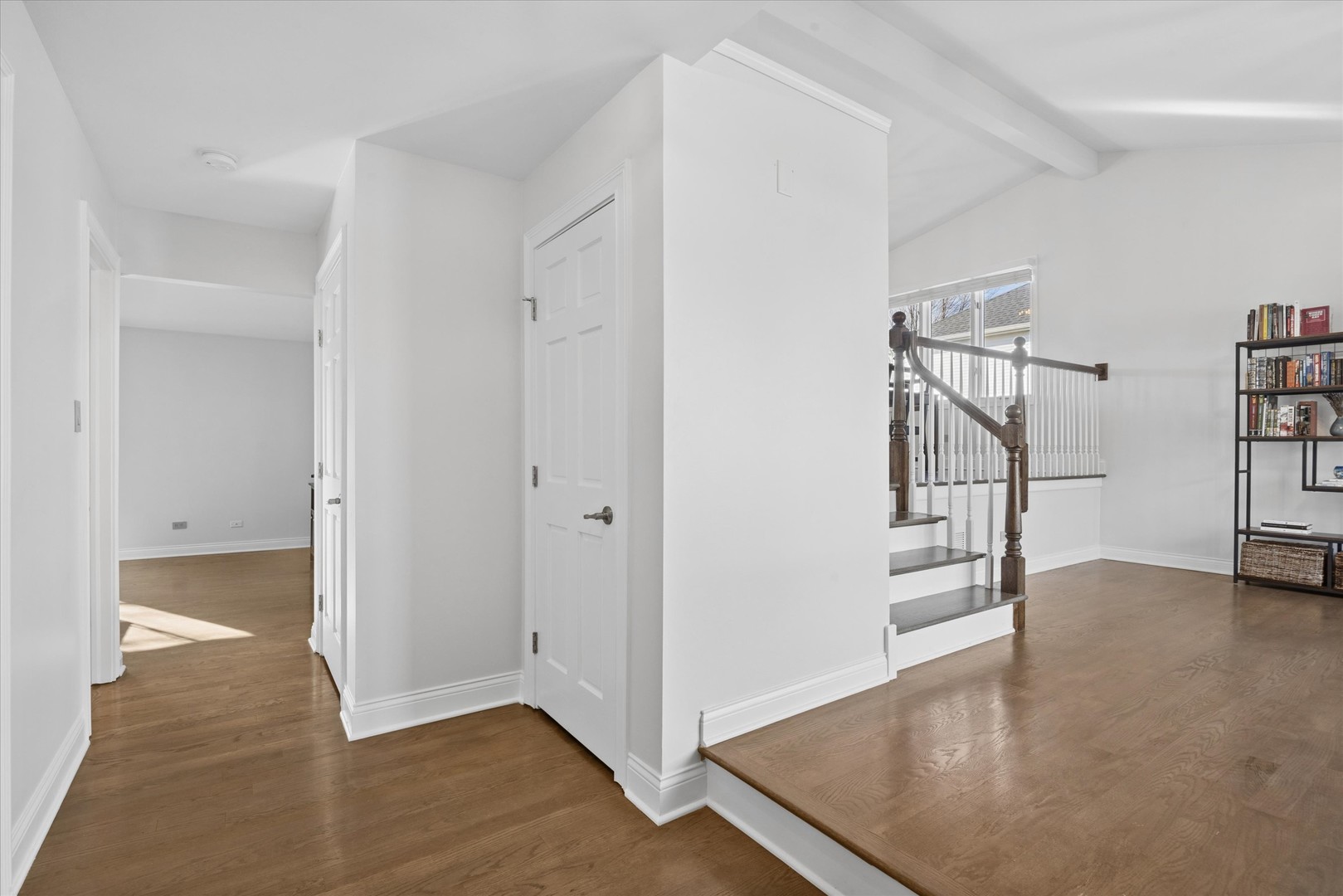 8708 Coventry Drive, Woodridge, IL 60517