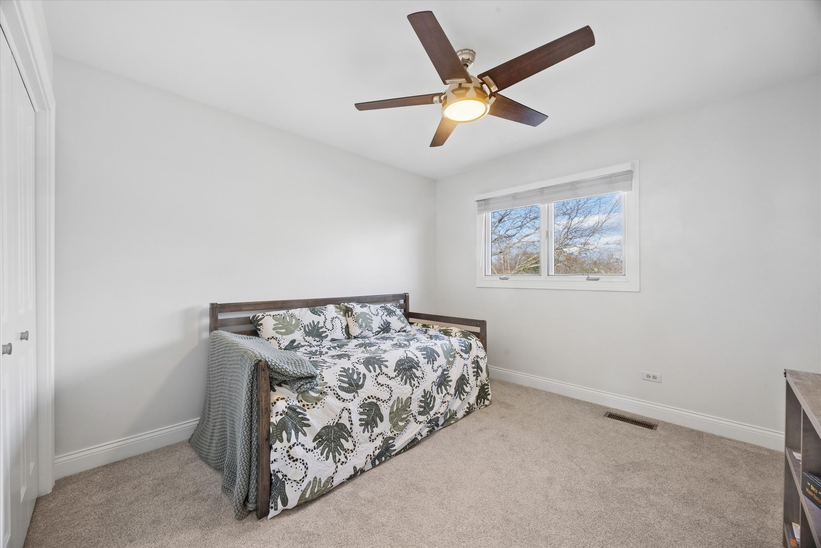 8708 Coventry Drive, Woodridge, IL 60517