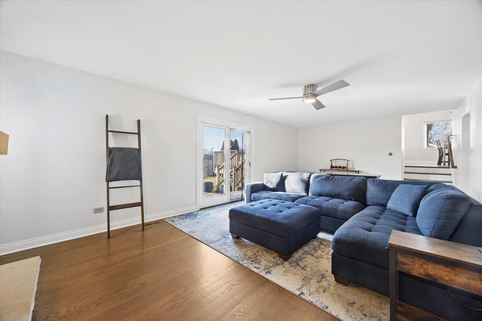 8708 Coventry Drive, Woodridge, IL 60517