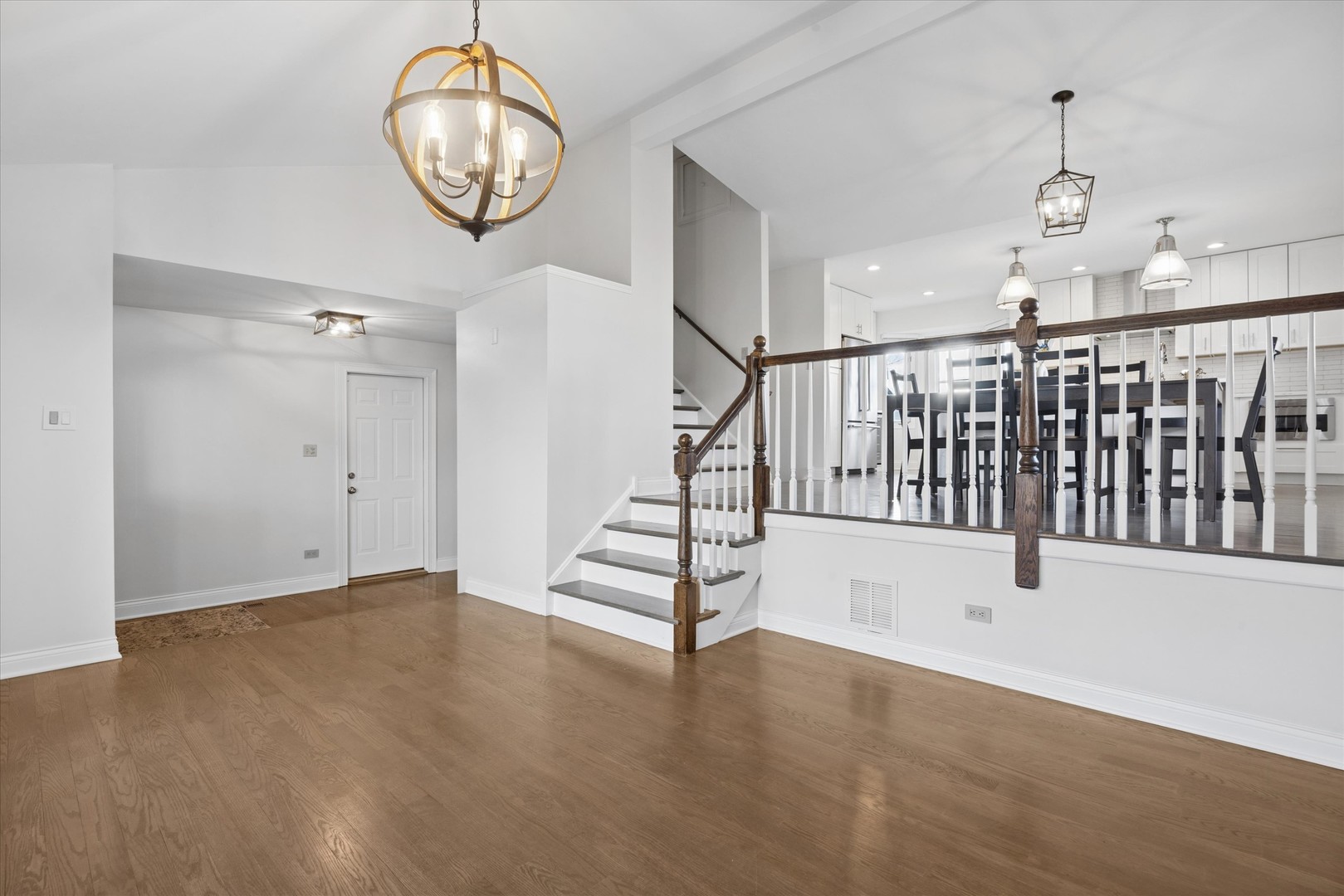 8708 Coventry Drive, Woodridge, IL 60517