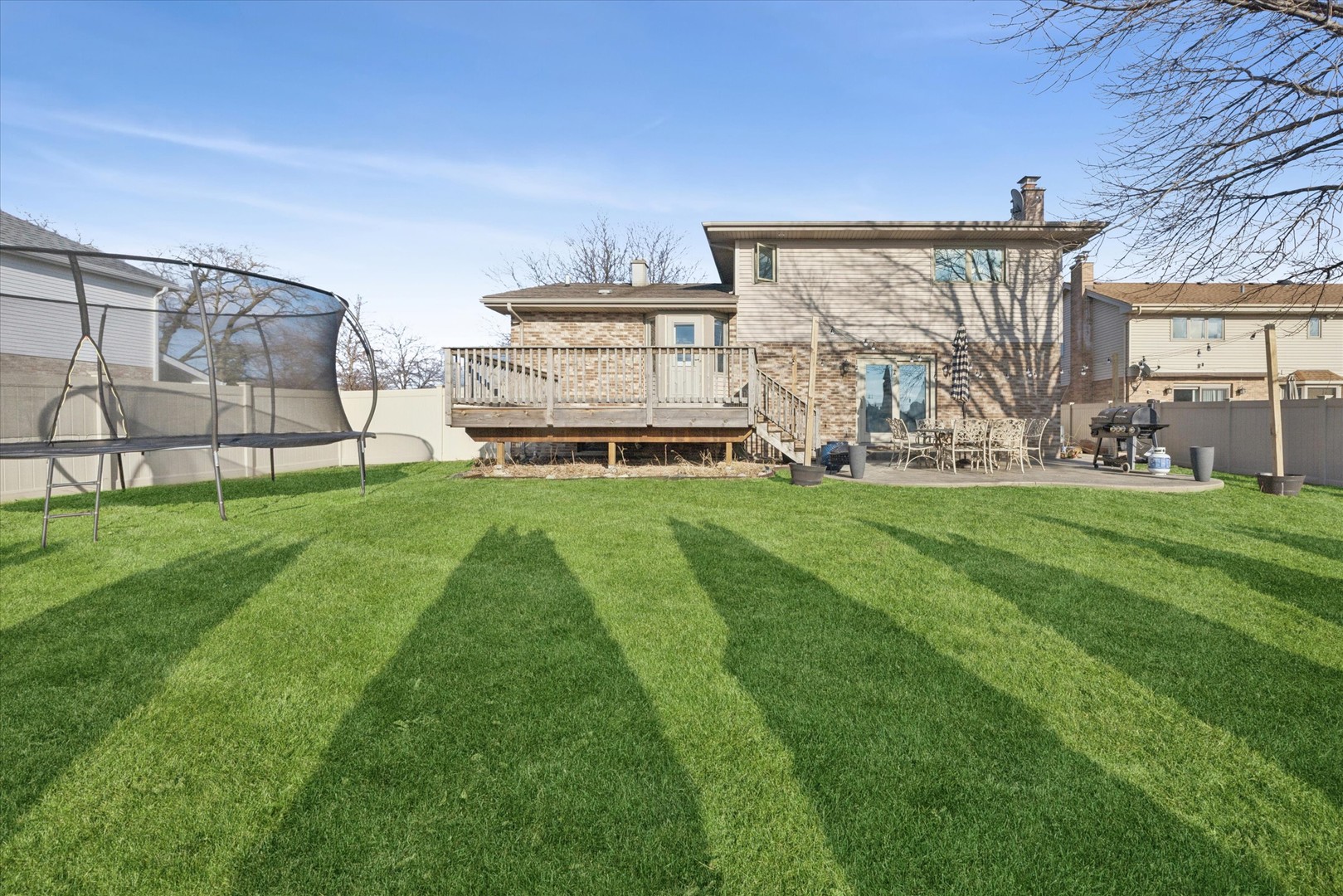 8708 Coventry Drive, Woodridge, IL 60517