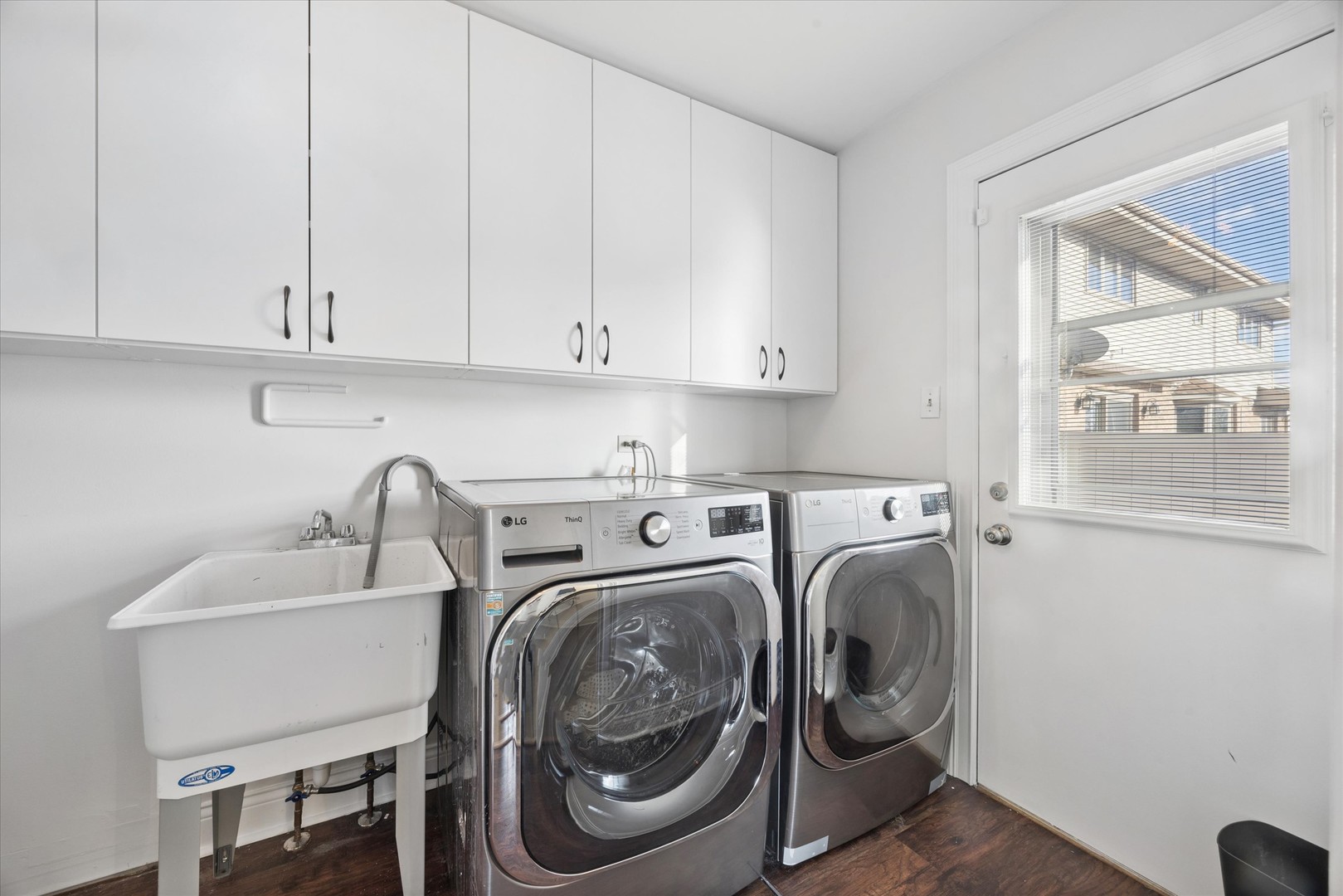 8708 Coventry Drive, Woodridge, IL 60517