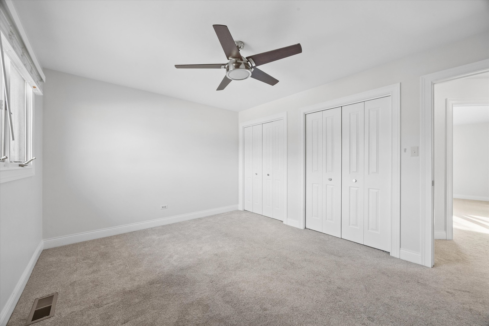 8708 Coventry Drive, Woodridge, IL 60517