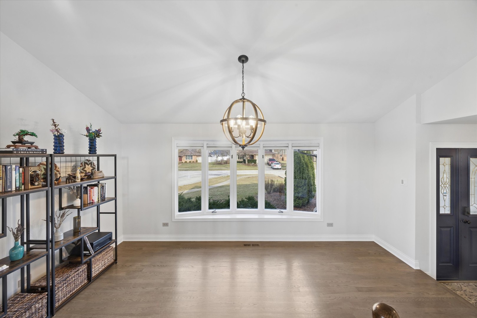 8708 Coventry Drive, Woodridge, IL 60517