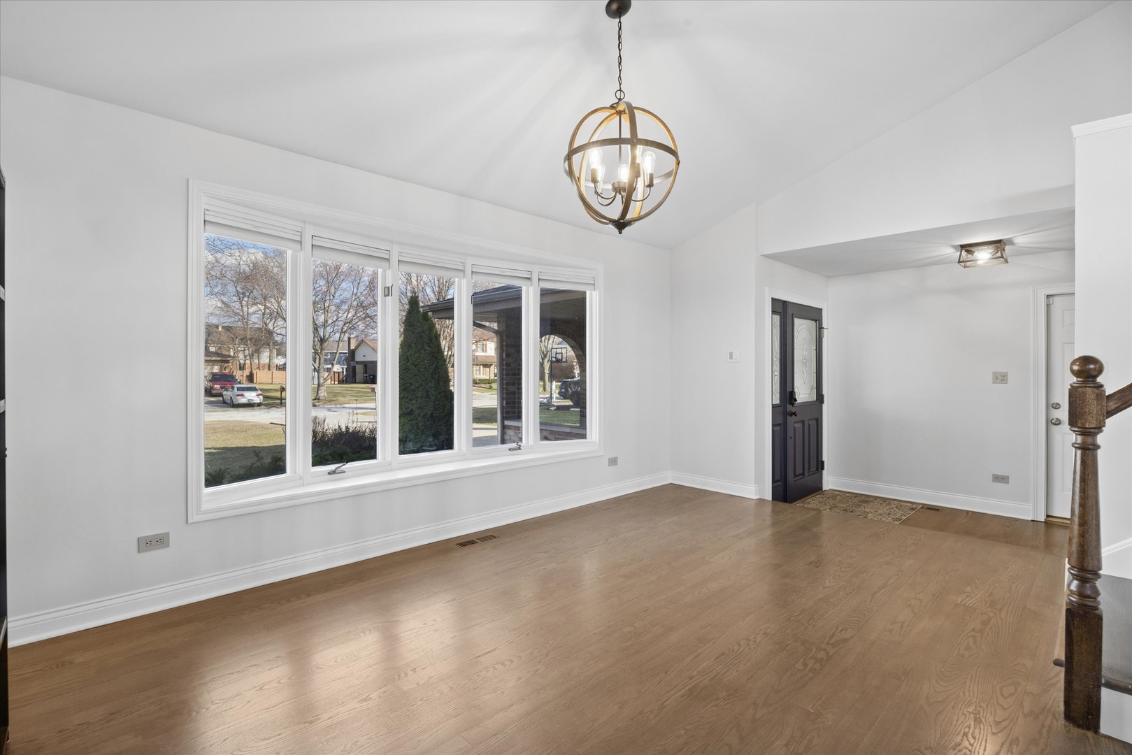 8708 Coventry Drive, Woodridge, IL 60517