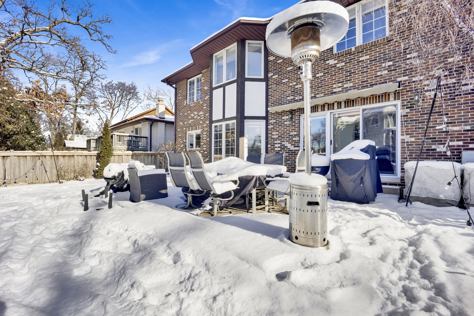 316 S Redfield Court, Park Ridge, IL 60068