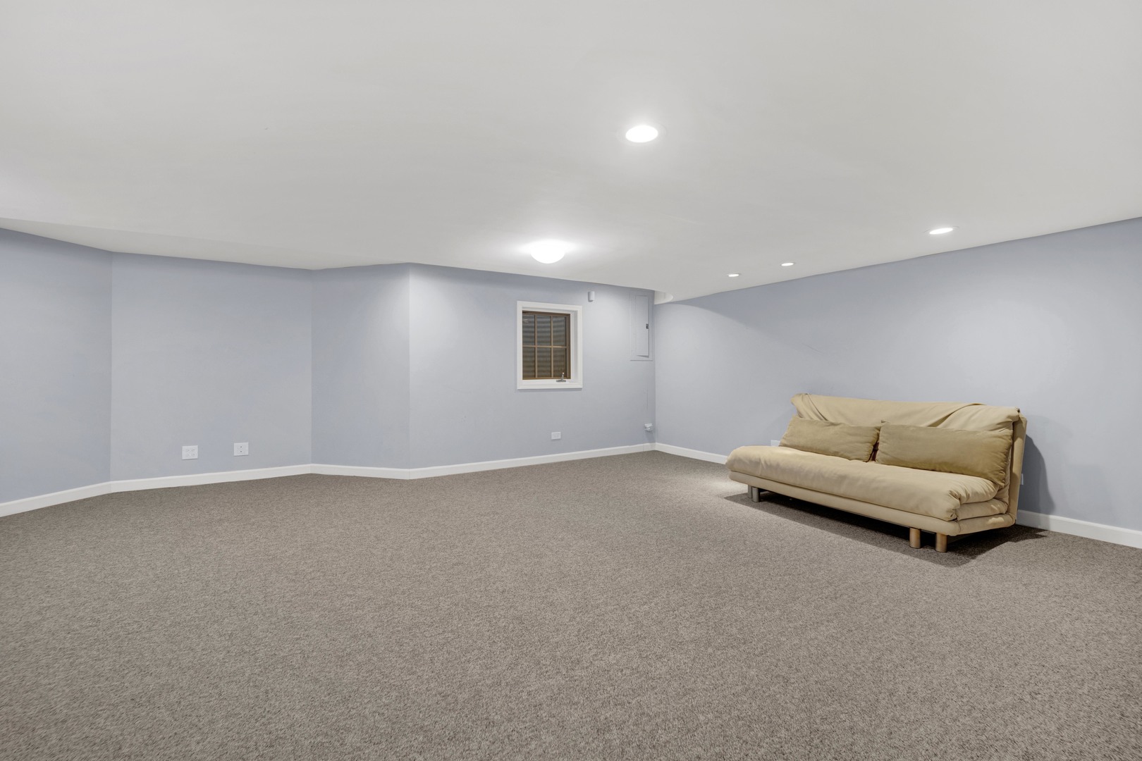 316 S Redfield Court, Park Ridge, IL 60068