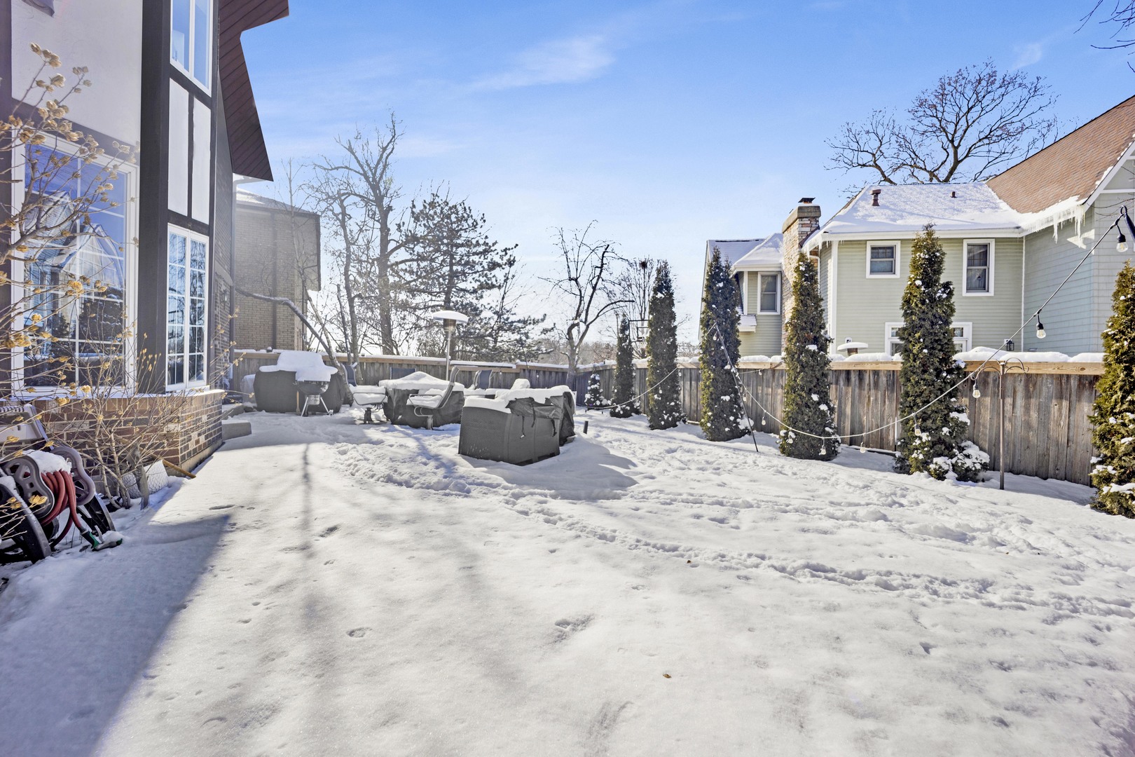 316 S Redfield Court, Park Ridge, IL 60068