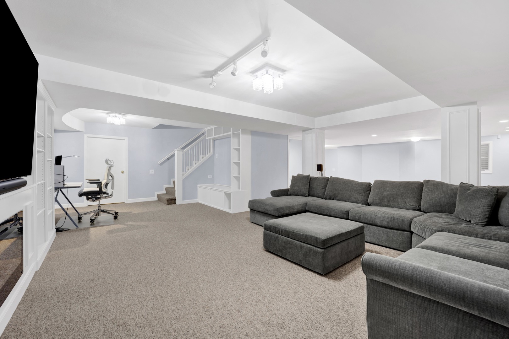 316 S Redfield Court, Park Ridge, IL 60068