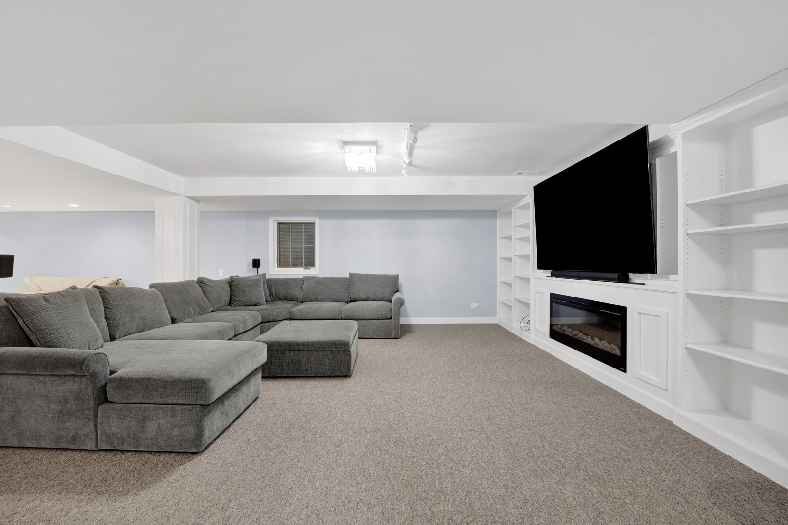 316 S Redfield Court, Park Ridge, IL 60068