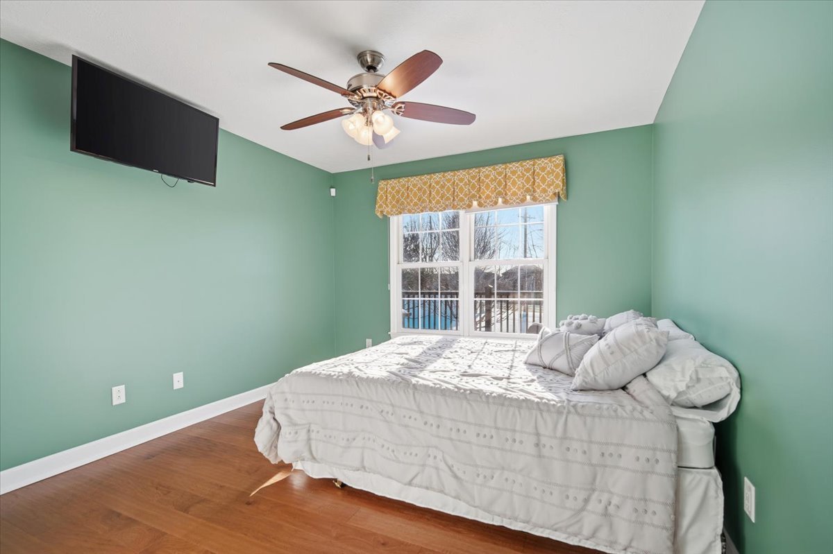 11 Spruce Court, Bloomington, IL 61704