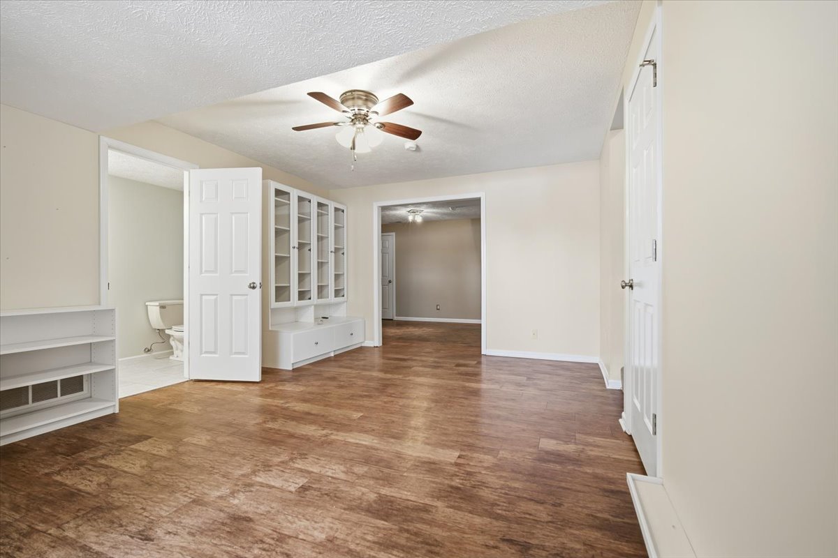 11 Spruce Court, Bloomington, IL 61704