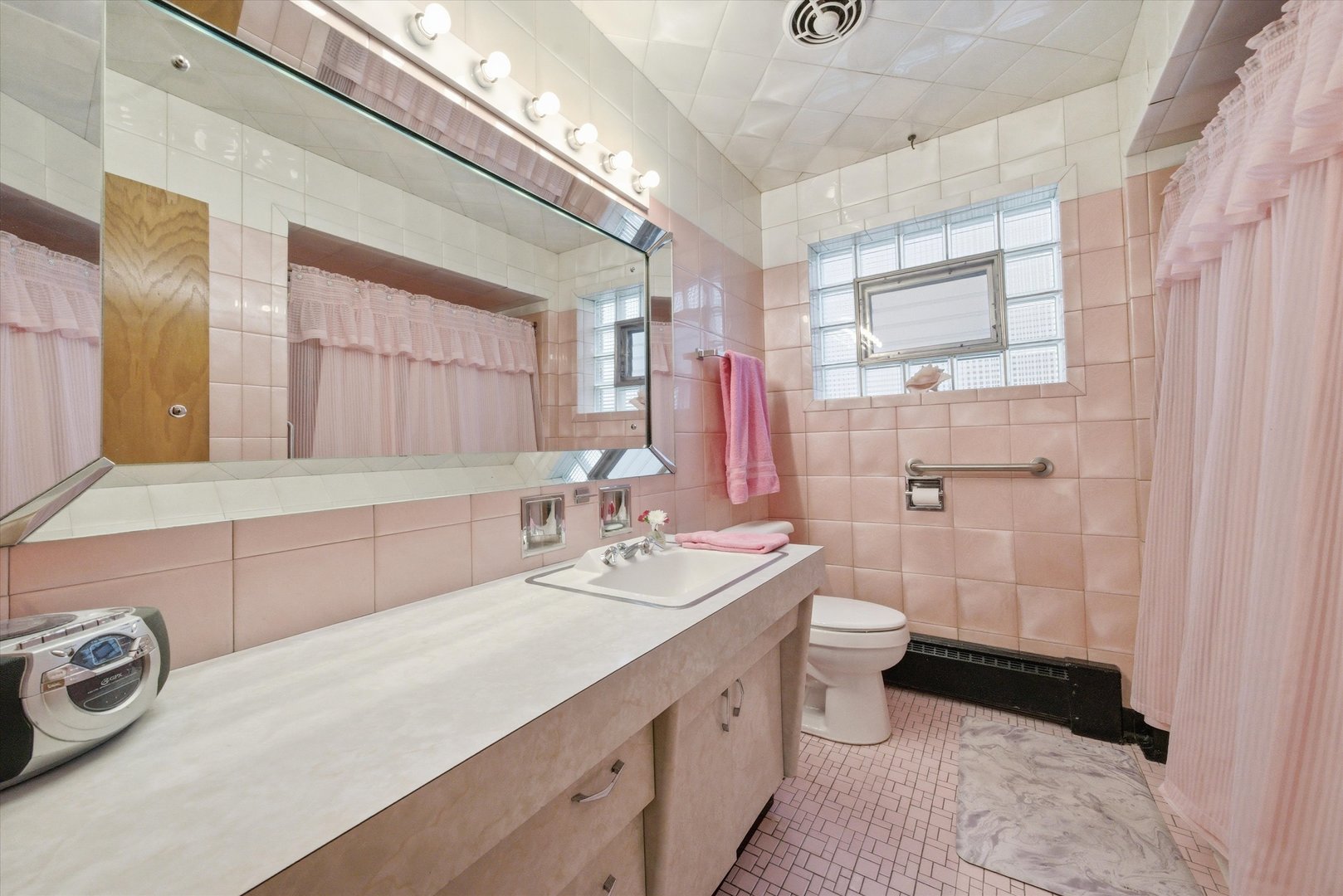 4559 S California Avenue, Chicago, IL 60632