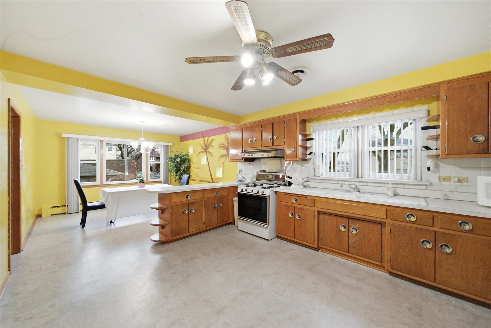 4559 S California Avenue, Chicago, IL 60632