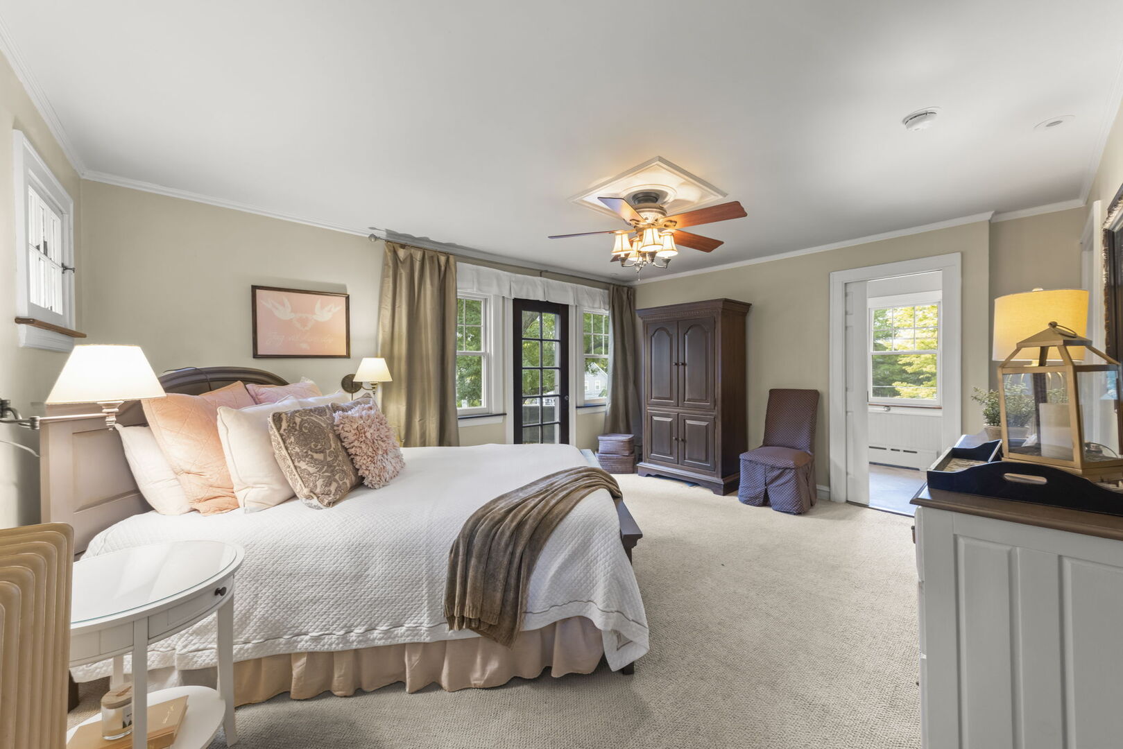 388 Hill Avenue, Glen Ellyn, IL 60137