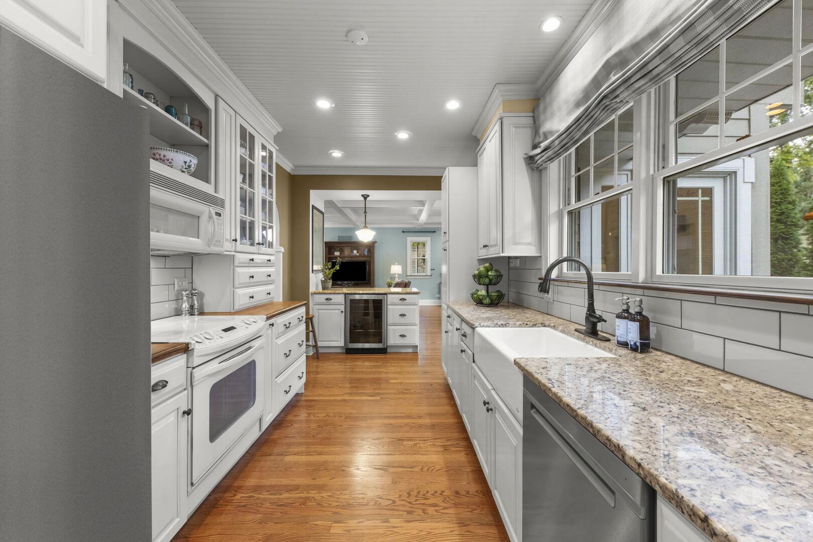 388 Hill Avenue, Glen Ellyn, IL 60137