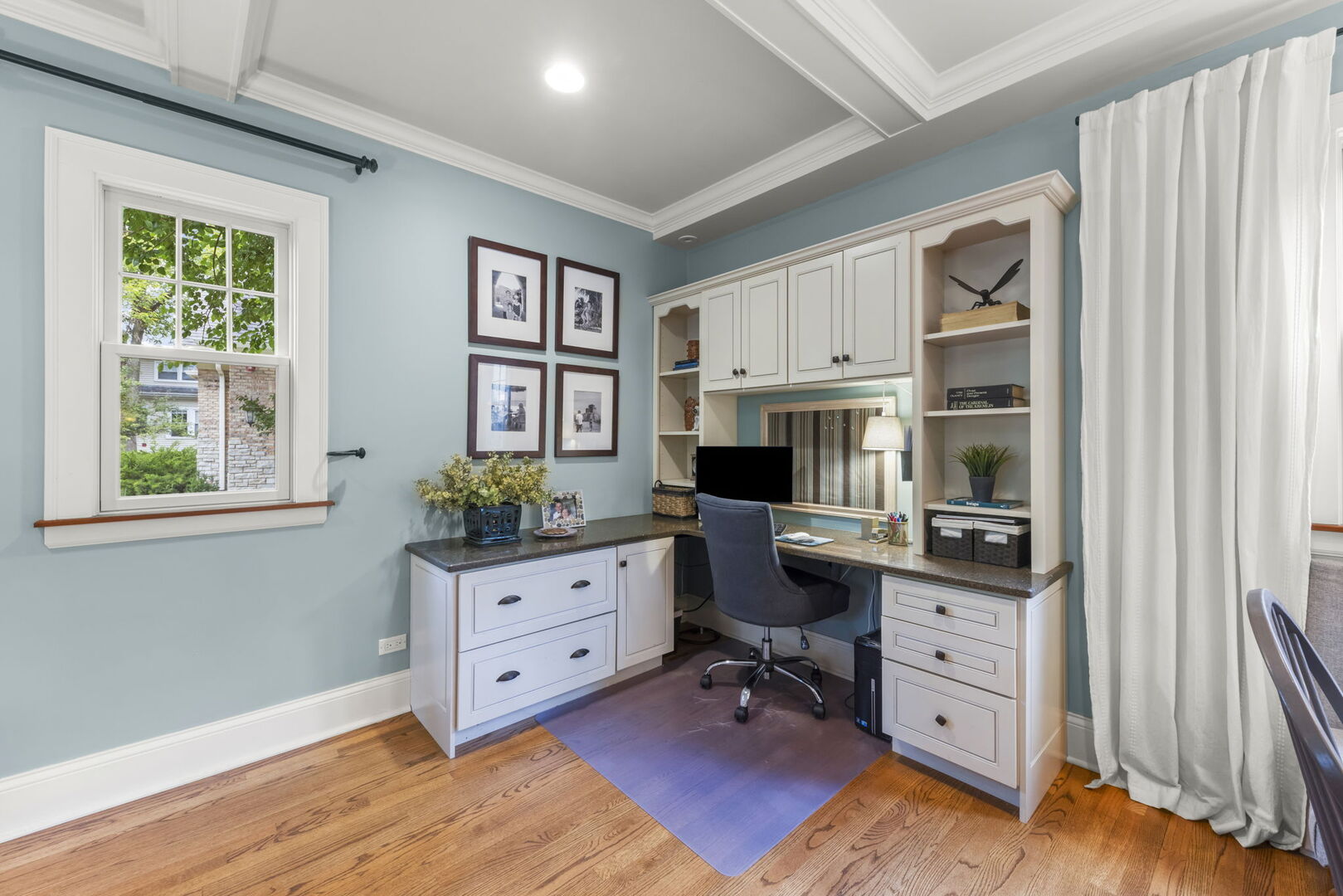 388 Hill Avenue, Glen Ellyn, IL 60137