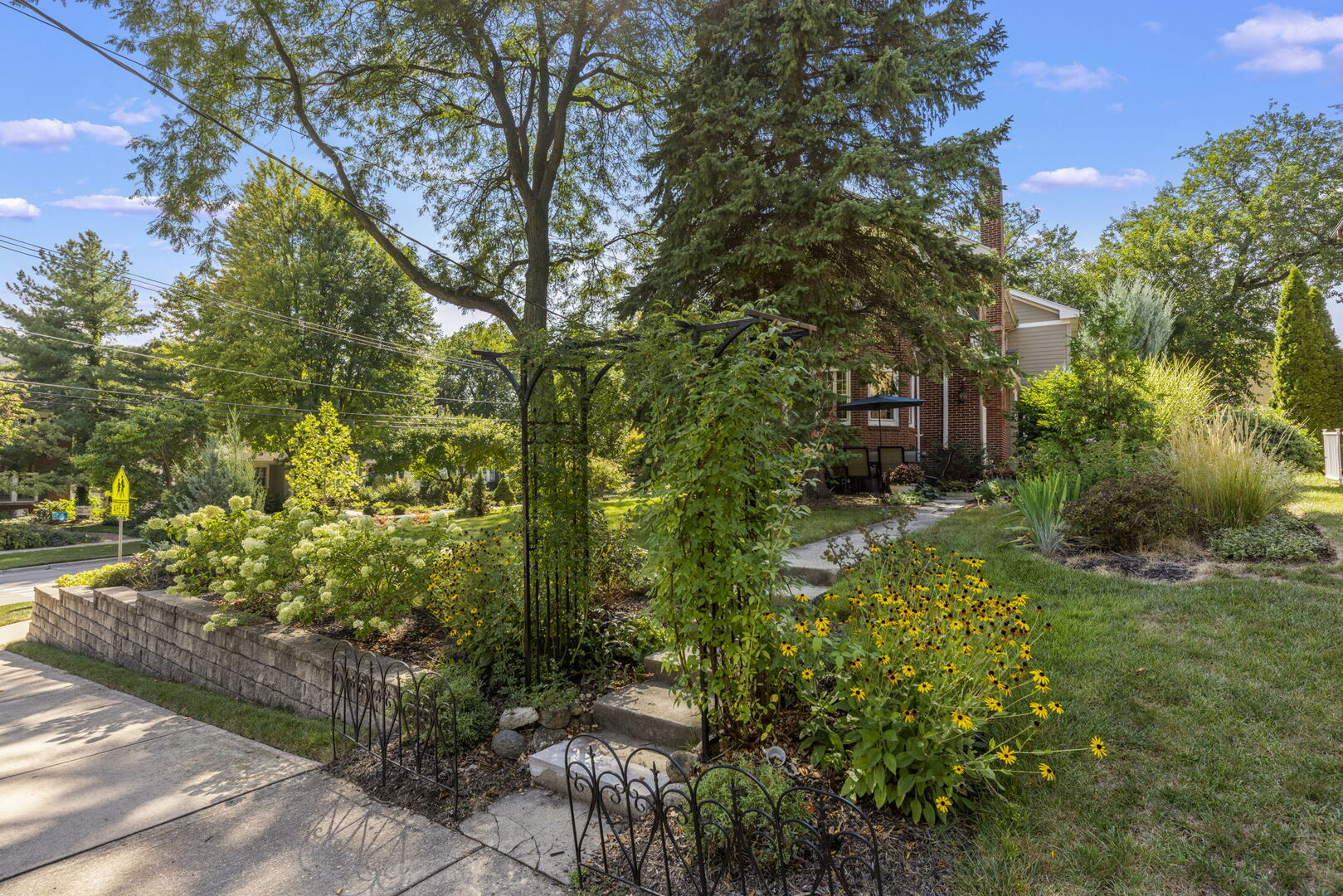 388 Hill Avenue, Glen Ellyn, IL 60137