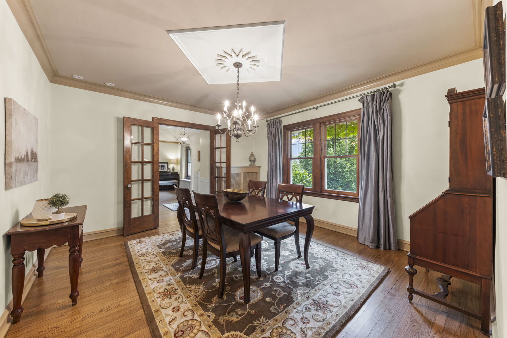 388 Hill Avenue, Glen Ellyn, IL 60137