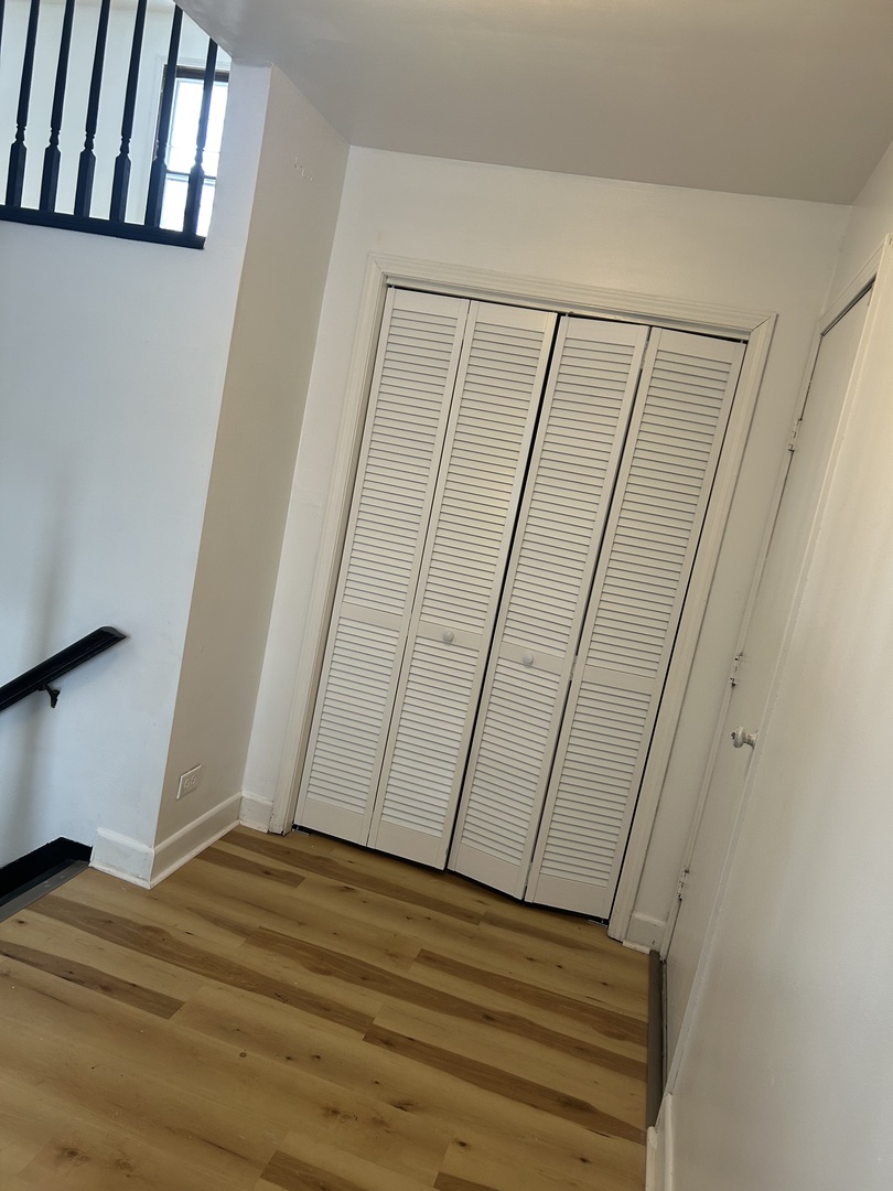 101 Oakwood Drive, Bolingbrook, IL 60440