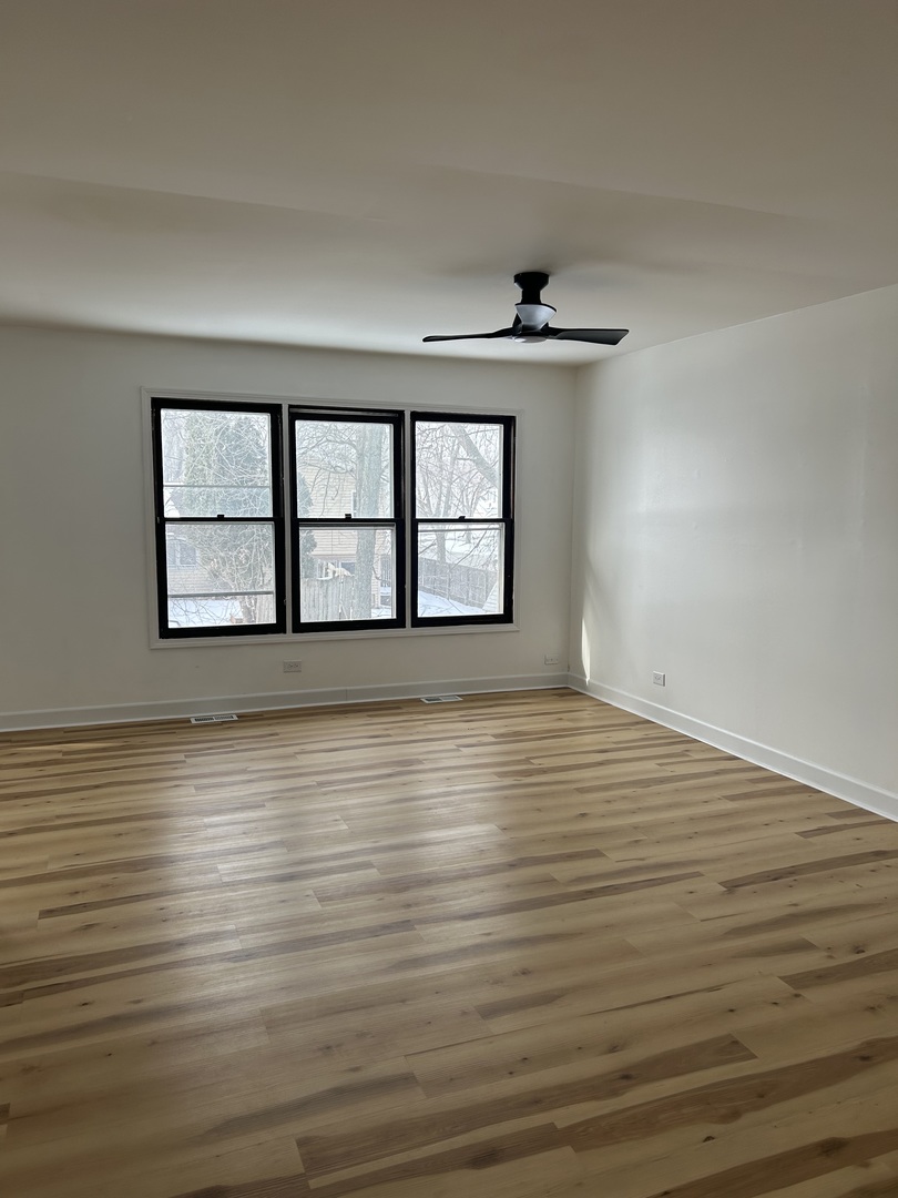 101 Oakwood Drive, Bolingbrook, IL 60440