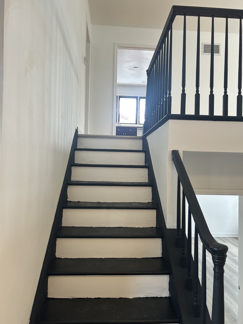 101 Oakwood Drive, Bolingbrook, IL 60440