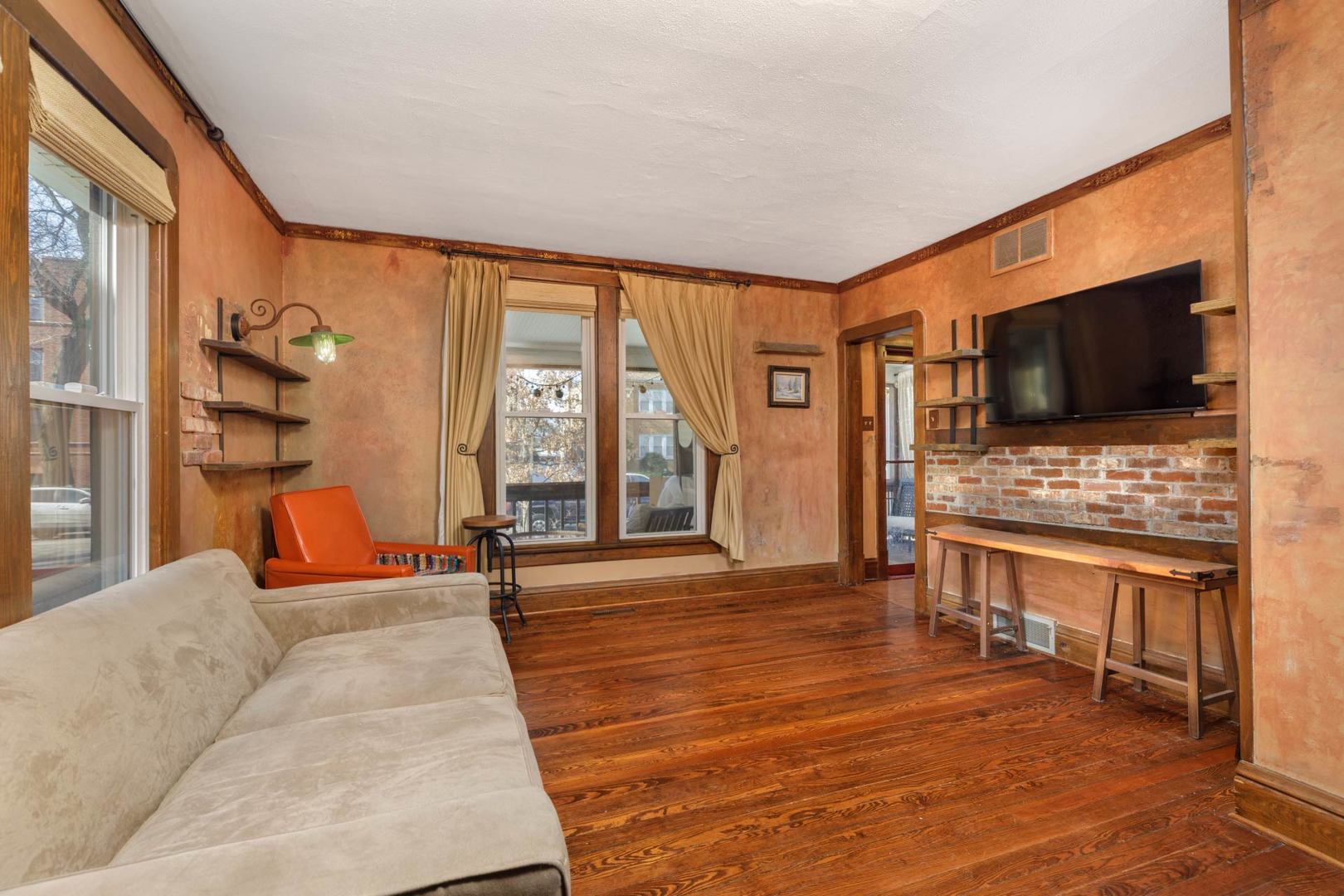 440 Elgin Avenue, Forest Park, IL 60130