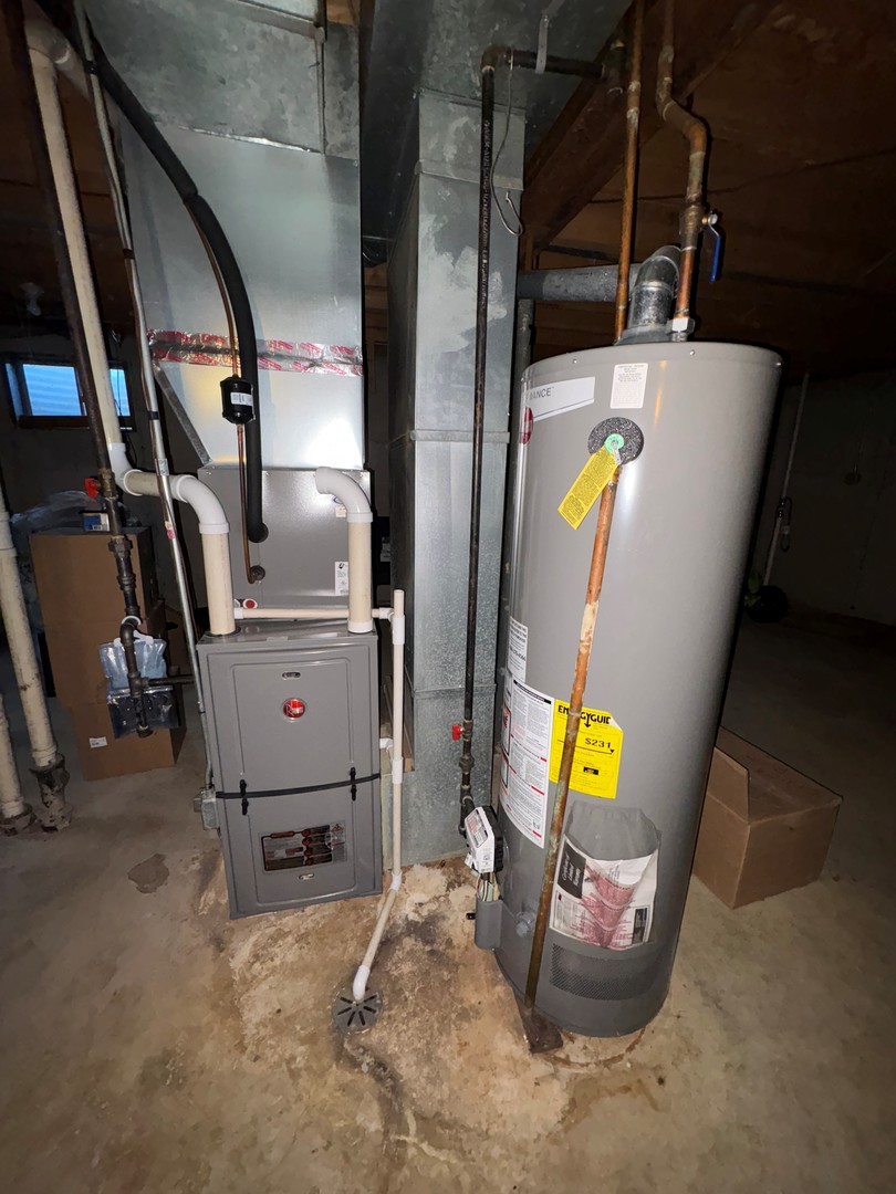 700 S McAree Road, Waukegan, IL 60085