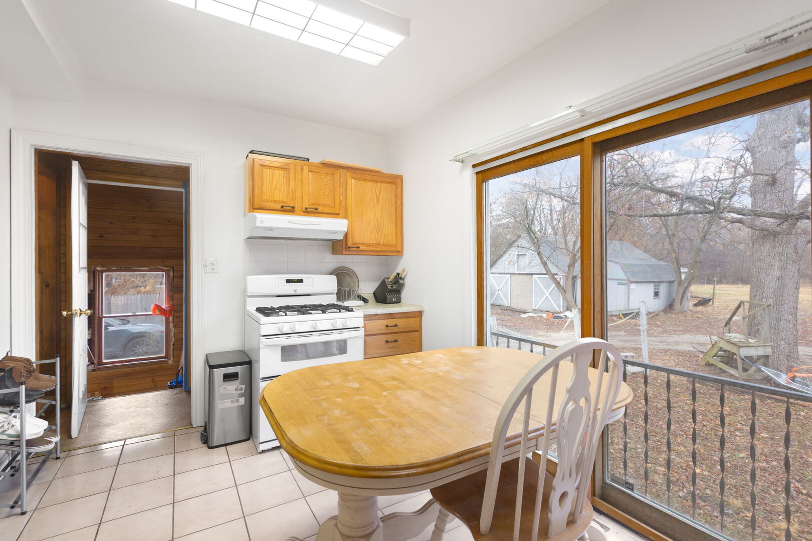 555 Trailside Lane, Des Plaines, IL 60016