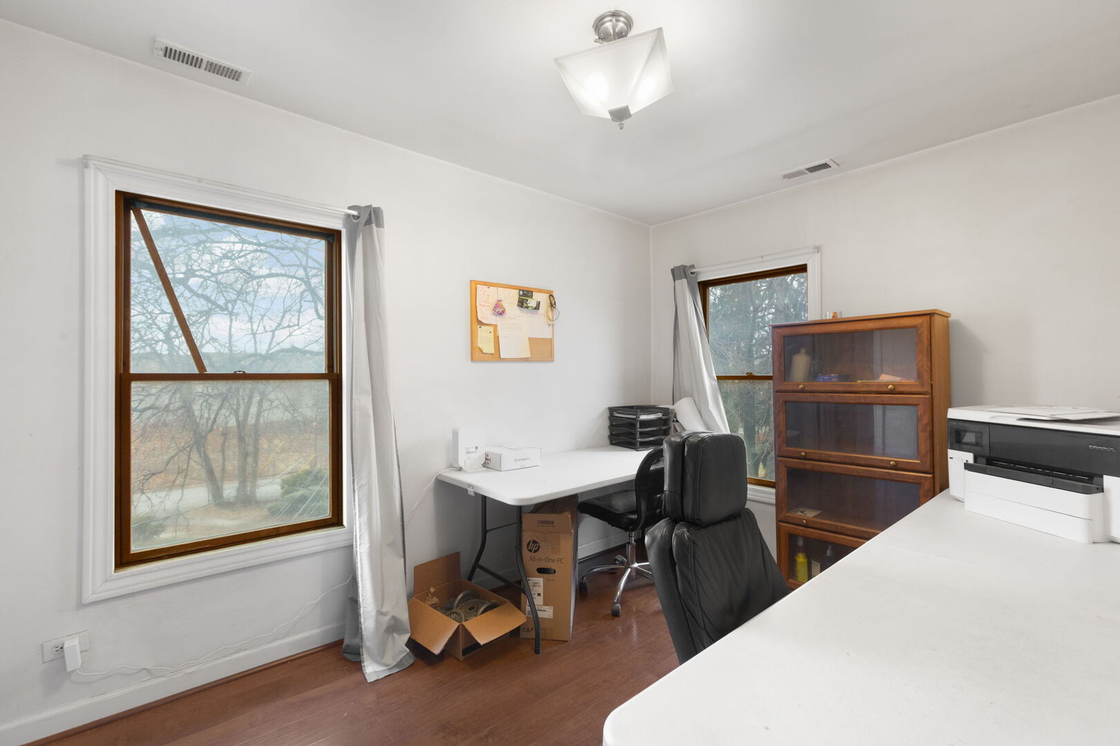 555 Trailside Lane, Des Plaines, IL 60016